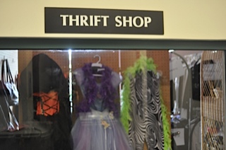 Newton Wellesley Thrift Shop